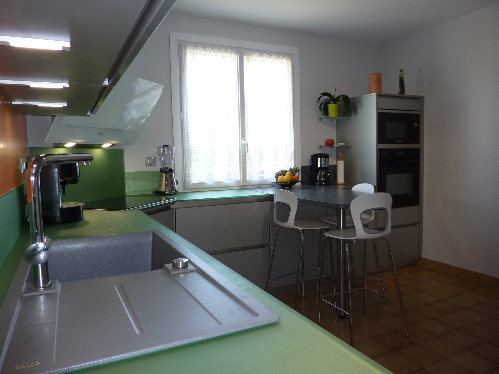 La salle de bains de la semaine : une suite parentale en mezzanine ...