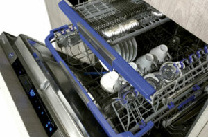 répartition rangement de la vaisselle dans les tiroirs