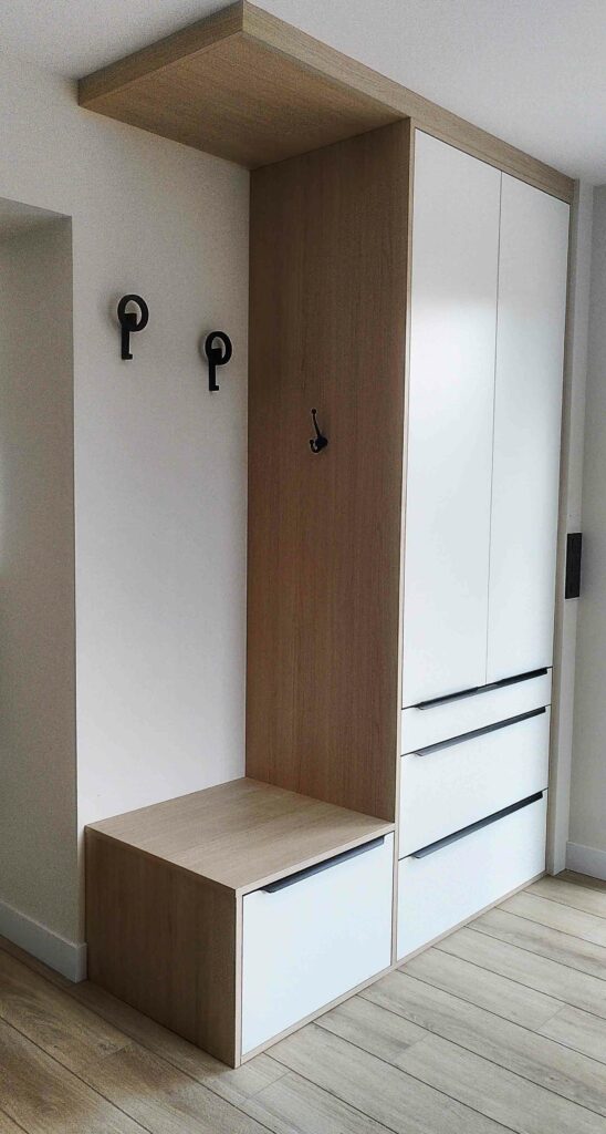 Optimiser les petits espaces avec des solutions d’aménagement intérieur astucieuses